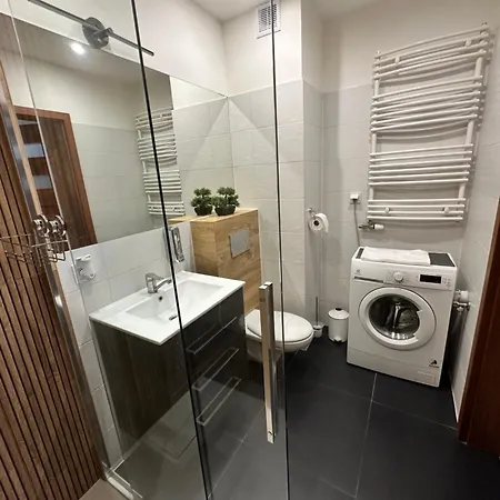 Apartmán Bajeczny 88 - 20 Min To Cracow Airport - Beside The Vistula River *